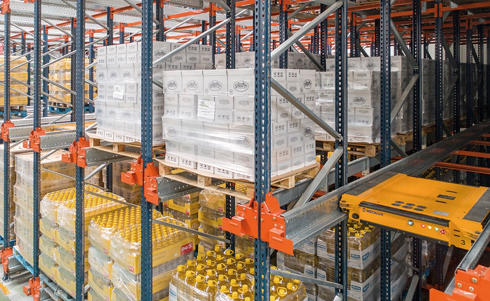 A bottled goods warehouse with the semi-automated Pallet Shuttle system A bottled goods warehouse with the semi-automated Pallet Shuttle system