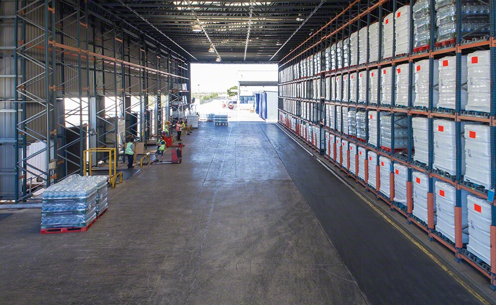 Two clad-rack warehouse for San Benedetto’s non-alcoholic drinks Two clad-rack warehouse for San Benedetto’s non-alcoholic drinks