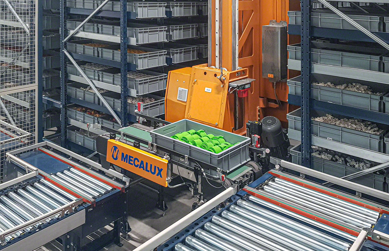 Clics Toys: automated management of 150 parts products annually Clics Toys: automated management of 150 parts products annually