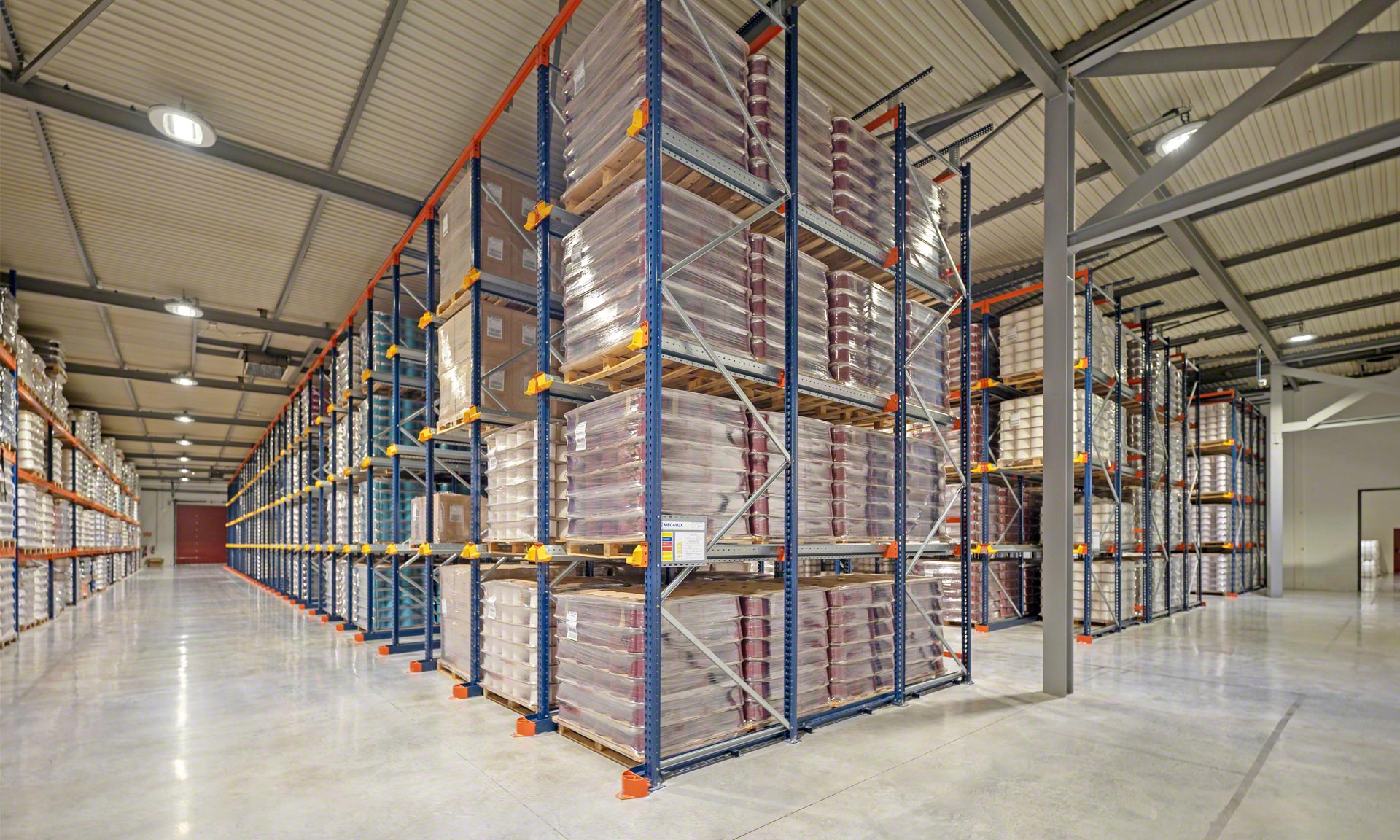 Selvafil modernises and leverages all its warehouse space Selvafil modernises and leverages all its warehouse space