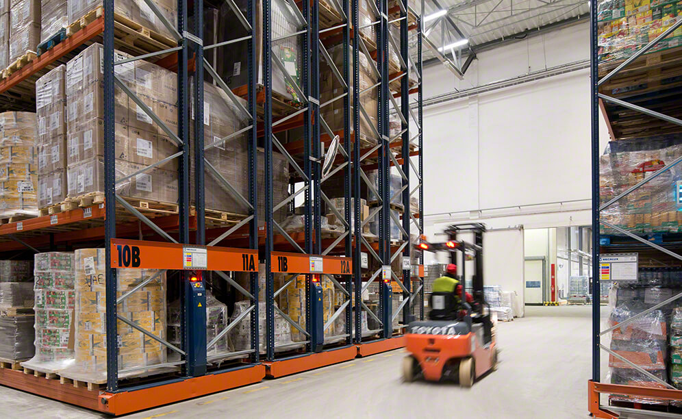 The Refresco soft drinks and juice container warehouse in Poland The Refresco soft drinks and juice container warehouse in Poland