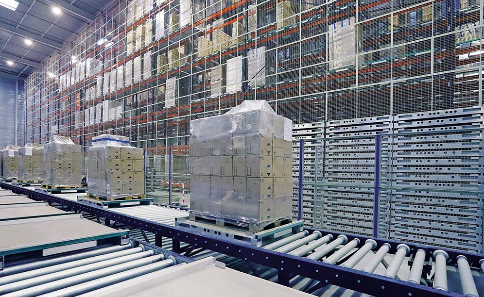 The Steris automated warehouse is allocated to the sterilisation of products The Steris automated warehouse is allocated to the sterilisation of products