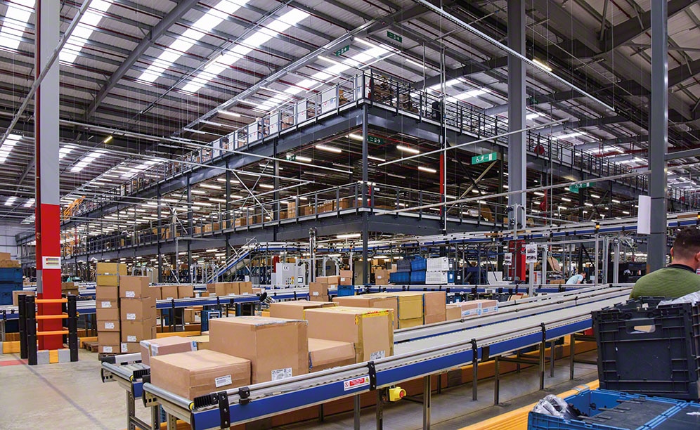 Decathlon has opened a new omnichannel warehouse in Northampton (United Kingdom) Decathlon has opened a new omnichannel warehouse in Northampton (United Kingdom)