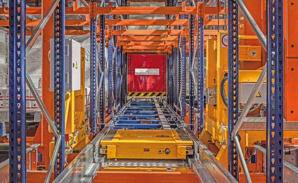 How to combine automated and manual storage systems to get the maximum performance from a cold-storage How to combine automated and manual storage systems to get the maximum performance from a cold-storage