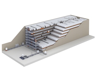 The transfer cars operate independently of each other, which accelerates the flow of goods in the warehouse