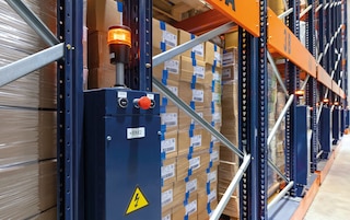 Karton.eu: Movirack mobile pallet racks for online sales of packaging material