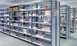 Shelving M3