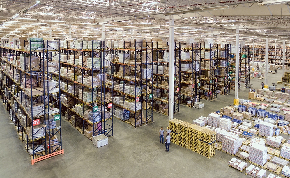 Grupo Ramos combines different picking and storage systems to improve the logistics of its new warehouse in the Dominican Republic Grupo Ramos combines different picking and storage systems to improve the logistics of its new warehouse in the Dominican Republic