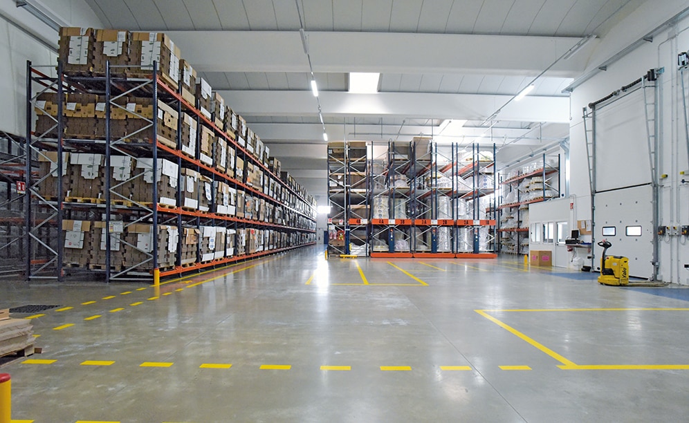 The combination of five storage systems boosts the productivity of a beverages manufacturer The combination of five storage systems boosts the productivity of a beverages manufacturer