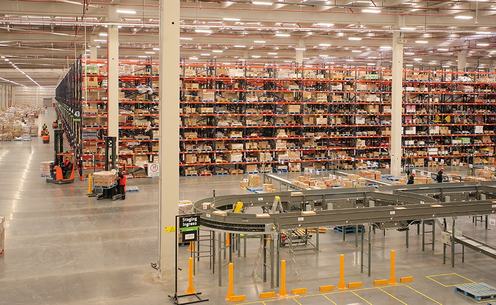 The 70,000 m² logistics centre of the SMU supermarkets in Chile strengthens product distribution and turnover The 70,000 m² logistics centre of the SMU supermarkets in Chile strengthens product distribution and turnover