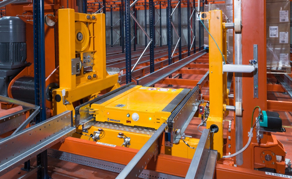 Maximum swiftness and the full use of space in the new automated warehouse with Pallet Shuttles at UNITED CAPS in Luxembourg Maximum swiftness and the full use of space in the new automated warehouse with Pallet Shuttles at UNITED CAPS in Luxembourg